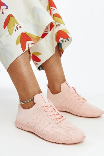 Baskets de sport roses... 2