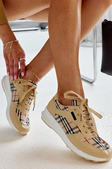 Baskets à carreaux beiges... 2