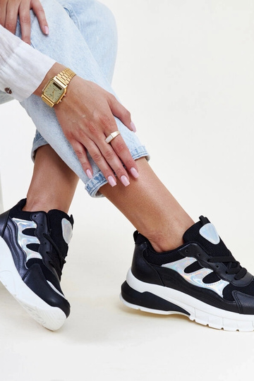 Baskets noires à semelles...