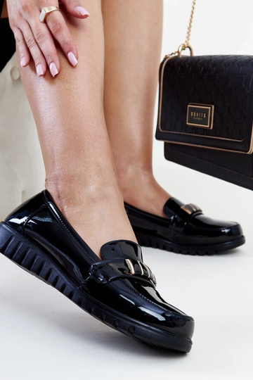 Mocassins en cuir verni noir avec bride décorative Marlisa 2