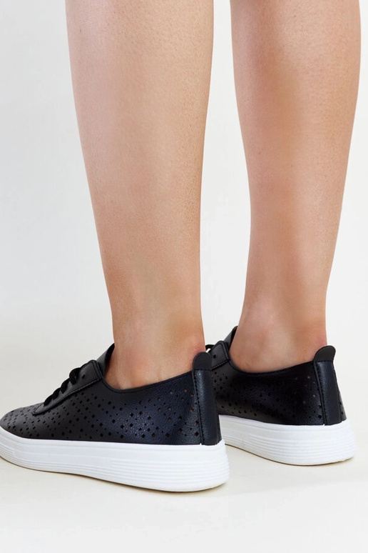 Baskets Manoek noires ajourées Baskets Manoek noires ajourées