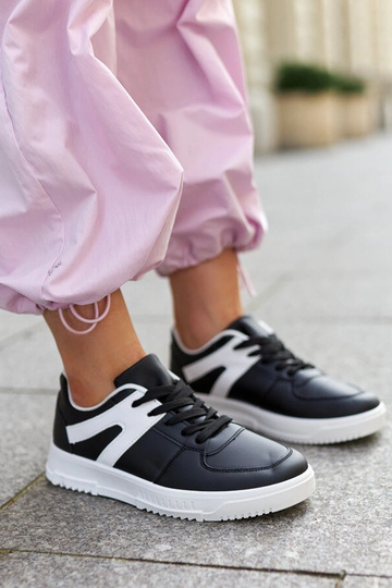 Baskets de sport Hagara noires