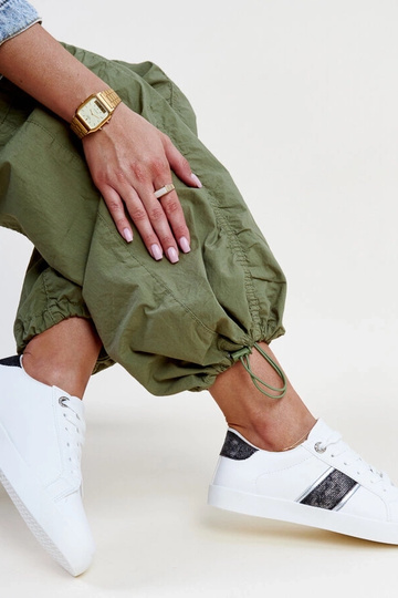 Baskets noires et blanches... 2