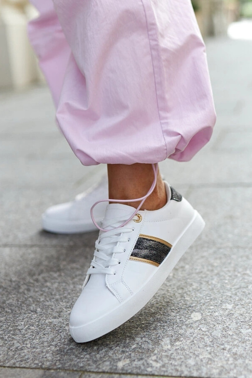 Baskets blanches avec bride...