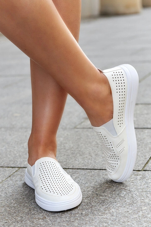 Baskets ajourées beiges à enfiler Dafina Baskets ajourées beiges à enfiler Dafina