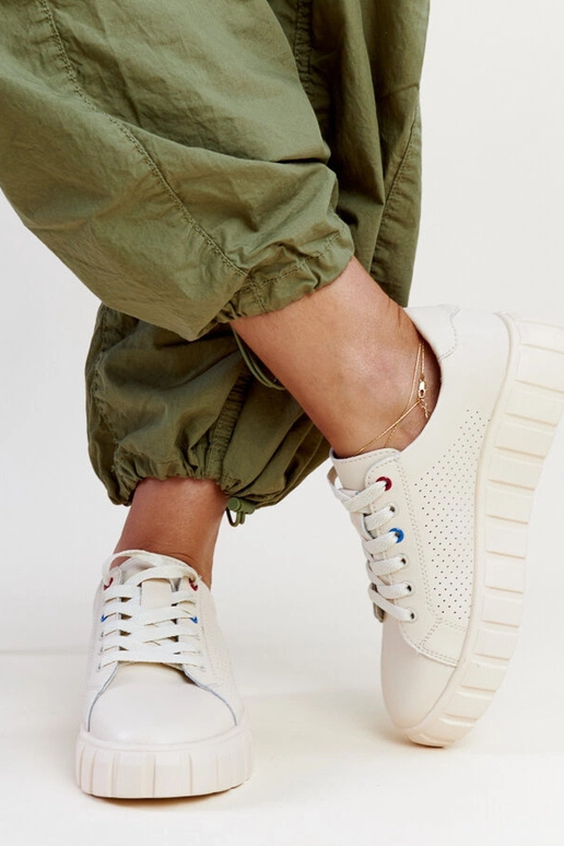 Baskets en cuir beige Zvonka