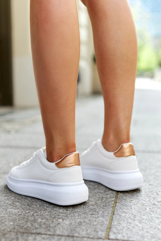 Baskets blanches à semelle épaisse Ivalu