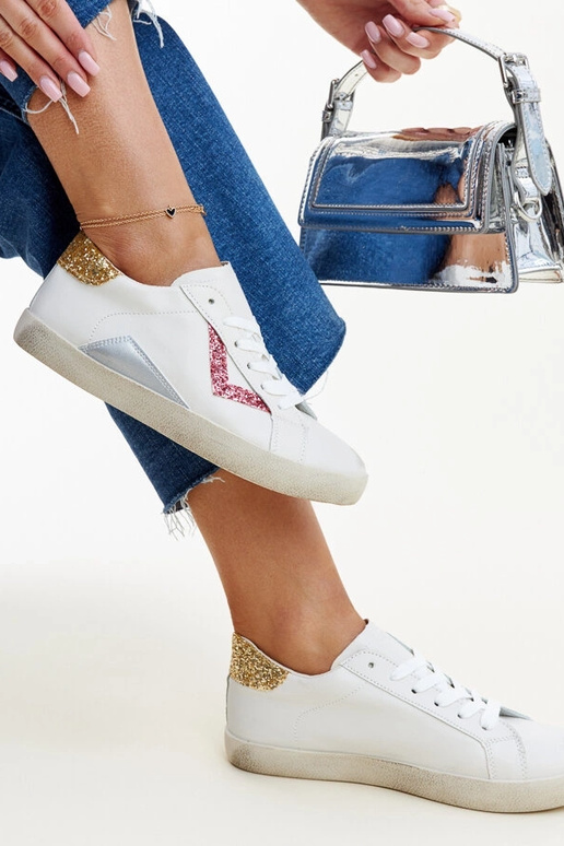 Baskets blanches effet "usé" par Gombol