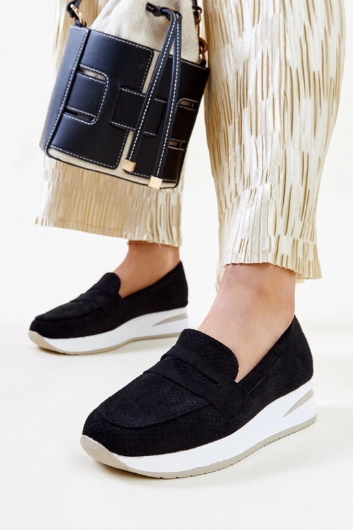 Chaussures Muna perforées noires Chaussures Muna perforées noires