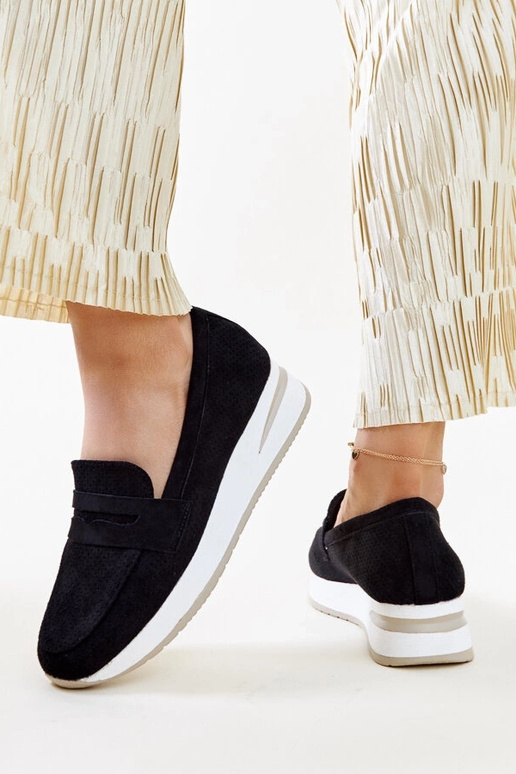 Chaussures Muna perforées noires Chaussures Muna perforées noires