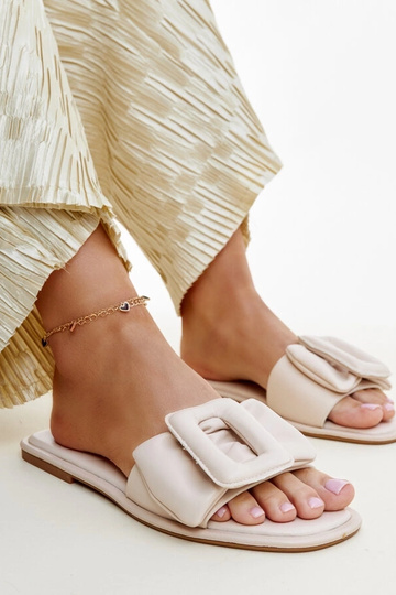 Tongs beiges avec boucle Ganema