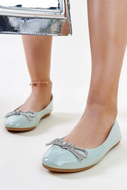 Ballerines en cuir verni vert avec...