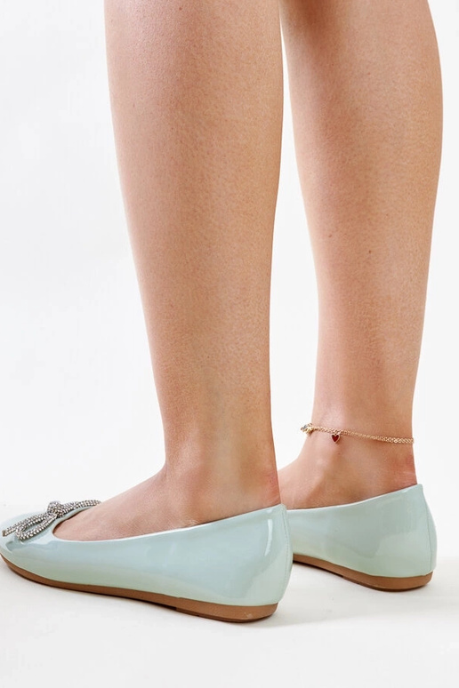 Ballerines en cuir verni vert avec...