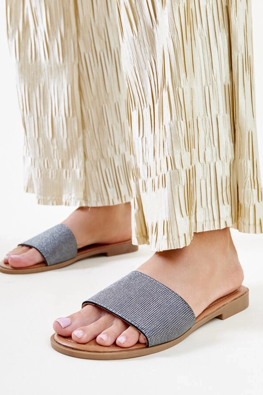 Tongs Anilsa noires brillantes Tongs Anilsa noires brillantes