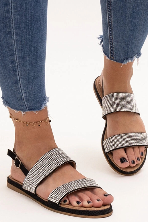 Sandales noires ornées de zircons... Sandales noires ornées de zircons...