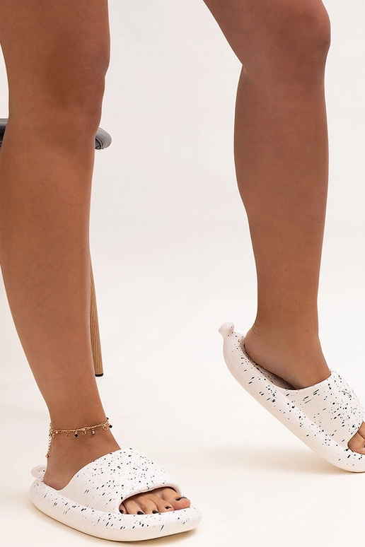 Tongs blanches à large bride Hekssa Tongs blanches à large bride Hekssa