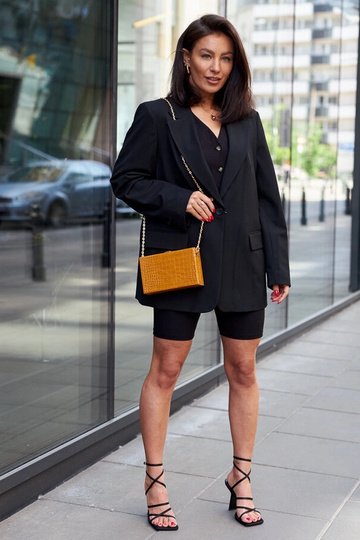 Sac "coffre" jaune sur... 2