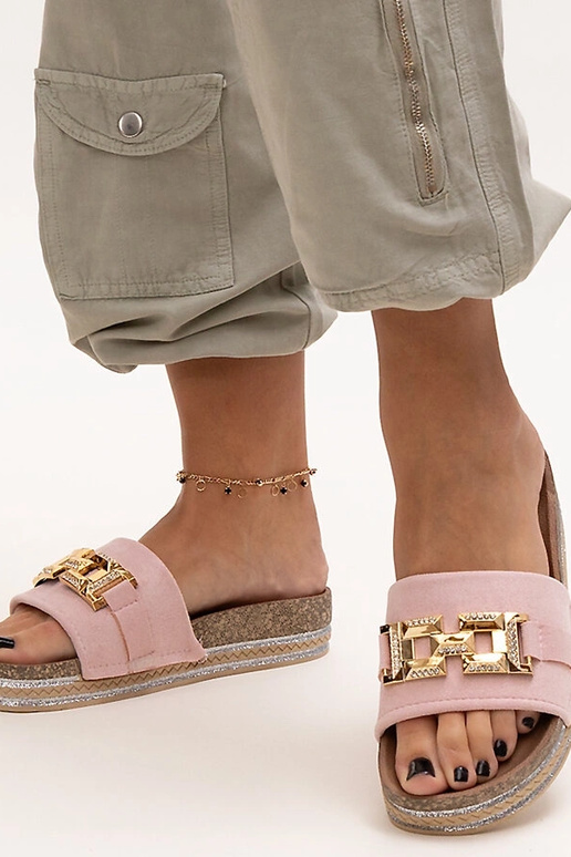 Claquettes roses avec boucle... Claquettes roses avec boucle...