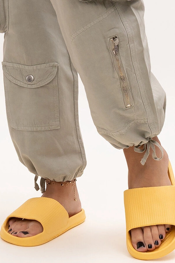Tongs en mousse jaune Menta 2