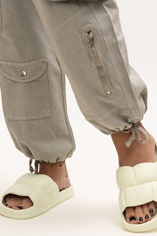 Tongs en mousse vertes à diamants Tongs en mousse vertes à diamants