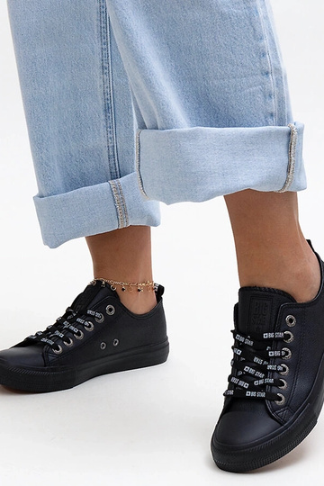 Baskets en cuir écologique...