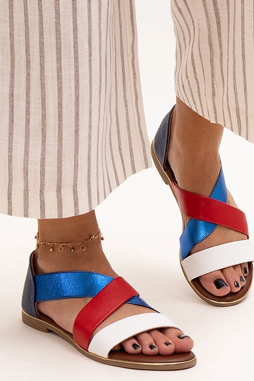 Sandales à talons fermés colorées... Sandales à talons fermés colorées...