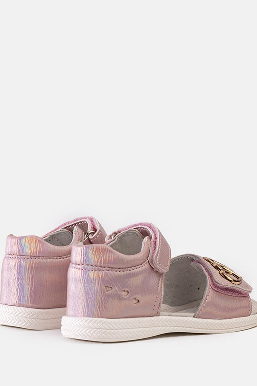 Sandales roses pour enfants avec... Sandales roses pour enfants avec...