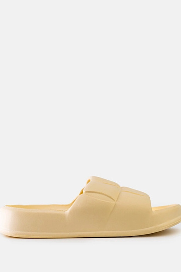 Chaussons en mousse beige Lete