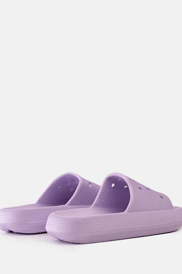 Claquettes violettes... 2