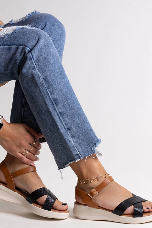 Sandales compensées basses Hakima... Sandales compensées basses Hakima...