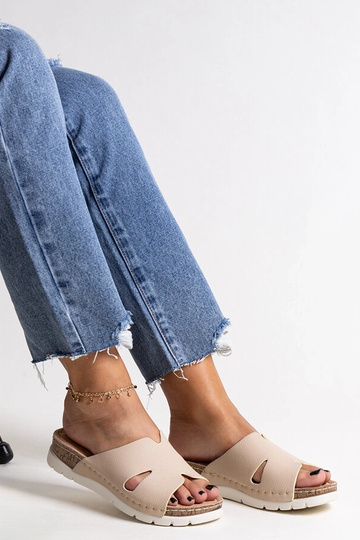 Tongs beiges avec semelle intérieure en cuir Masha 2
