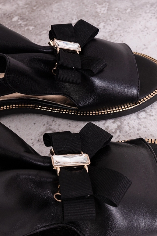 Sandales noires avec nœud et zircon...