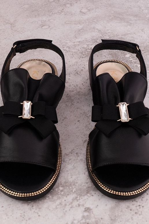 Sandales noires avec nœud et zircon...