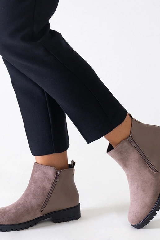 Bottines compensées en daim...