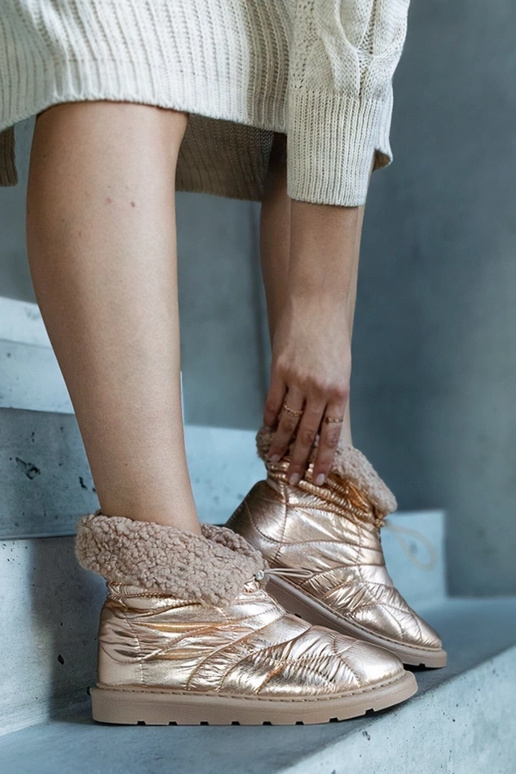 Bottes de neige isolées avec revers...