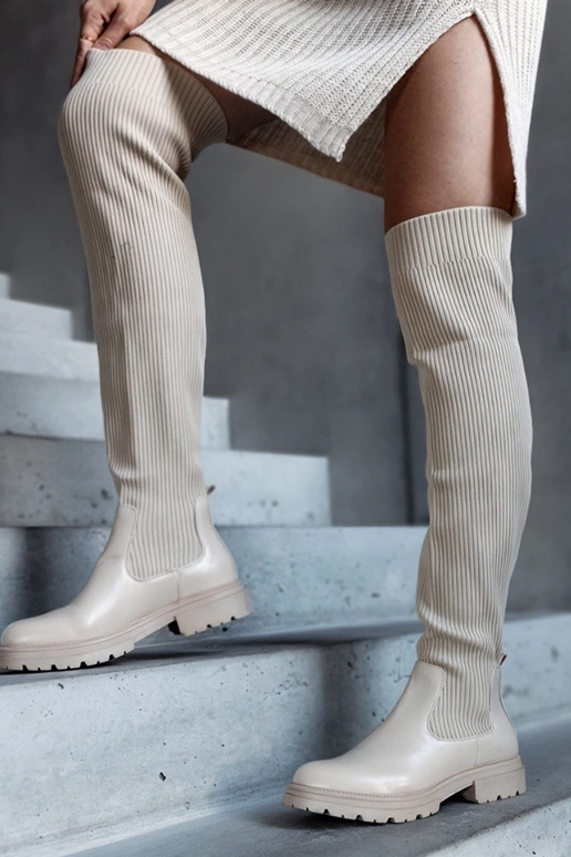 Bottes longues beiges avec tige...