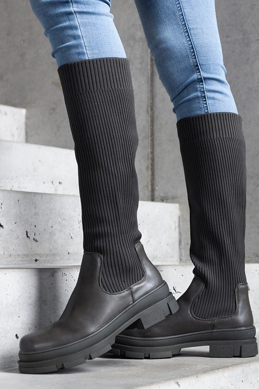 Bottines vertes à enfiler avec tige... Bottines vertes à enfiler avec tige...