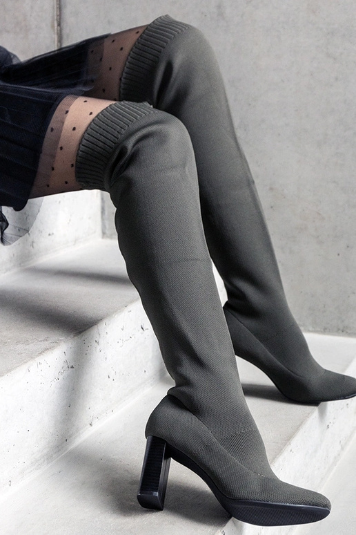 Bottines vertes à enfiler avec tige... Bottines vertes à enfiler avec tige...