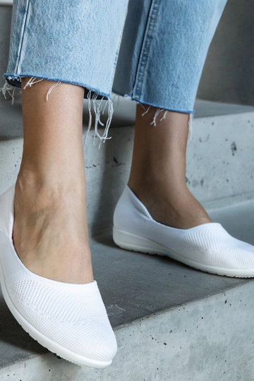 Ballerines en tissu blanc...