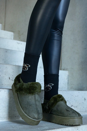 Chaussons verts à... 2