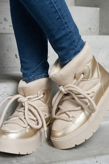 Bottes de neige à plateforme doublées de fourrure beige de Sapphi 2