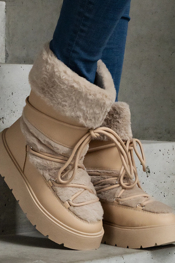 Bottes de neige à lacets... 2