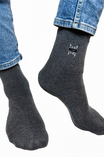 Chaussettes chaudes grises...