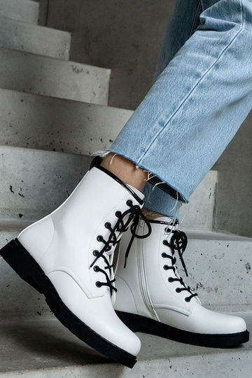 Bottes de travail isolées... 2