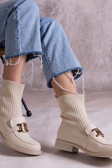 Bottines beiges avec tige... 2