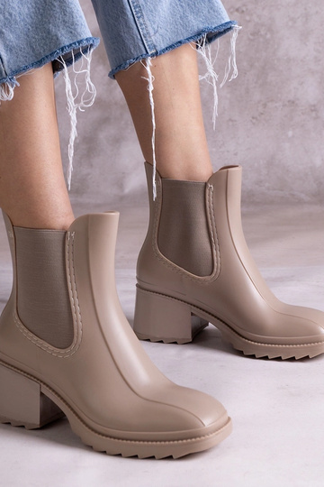 Bottes en caoutchouc beige...