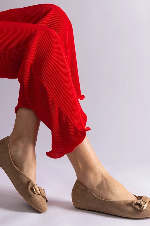 Ballerines marron ornées d'un noeud...