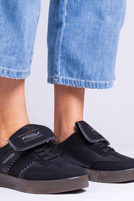 Baskets basses sportives pour femmes... Baskets basses sportives pour femmes...