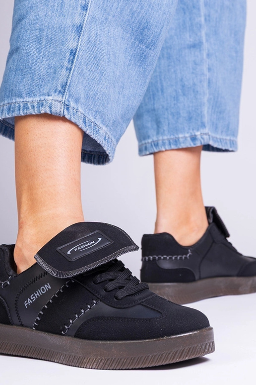 Baskets basses sportives pour femmes... Baskets basses sportives pour femmes...