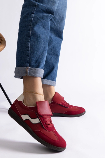 Baskets basses rouges à...